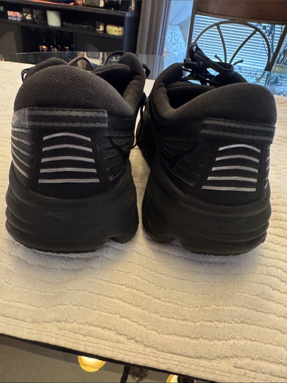 Hoka Men's Black Athletic Sneakers M Bondi 7 - Picture 6 of 6